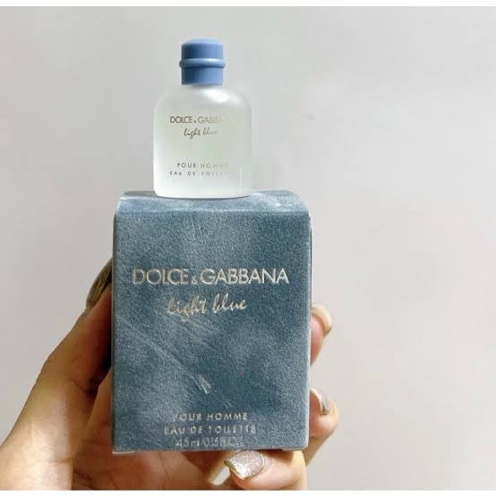 Dolce and Gabbana light blue pour homme for men 4.5ml.pocket size perfume