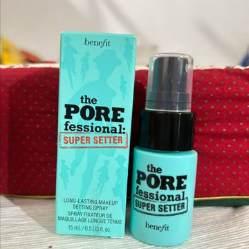 BENEFIT COSMETICS The POREfessional: Super Setter
Long-lasting makeup setting spray 15ml deluxe size