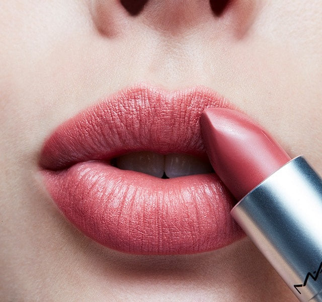 MAC Cosmetics Mini Matte Lipstick Mehr (Mid-tone Mauve Pink)